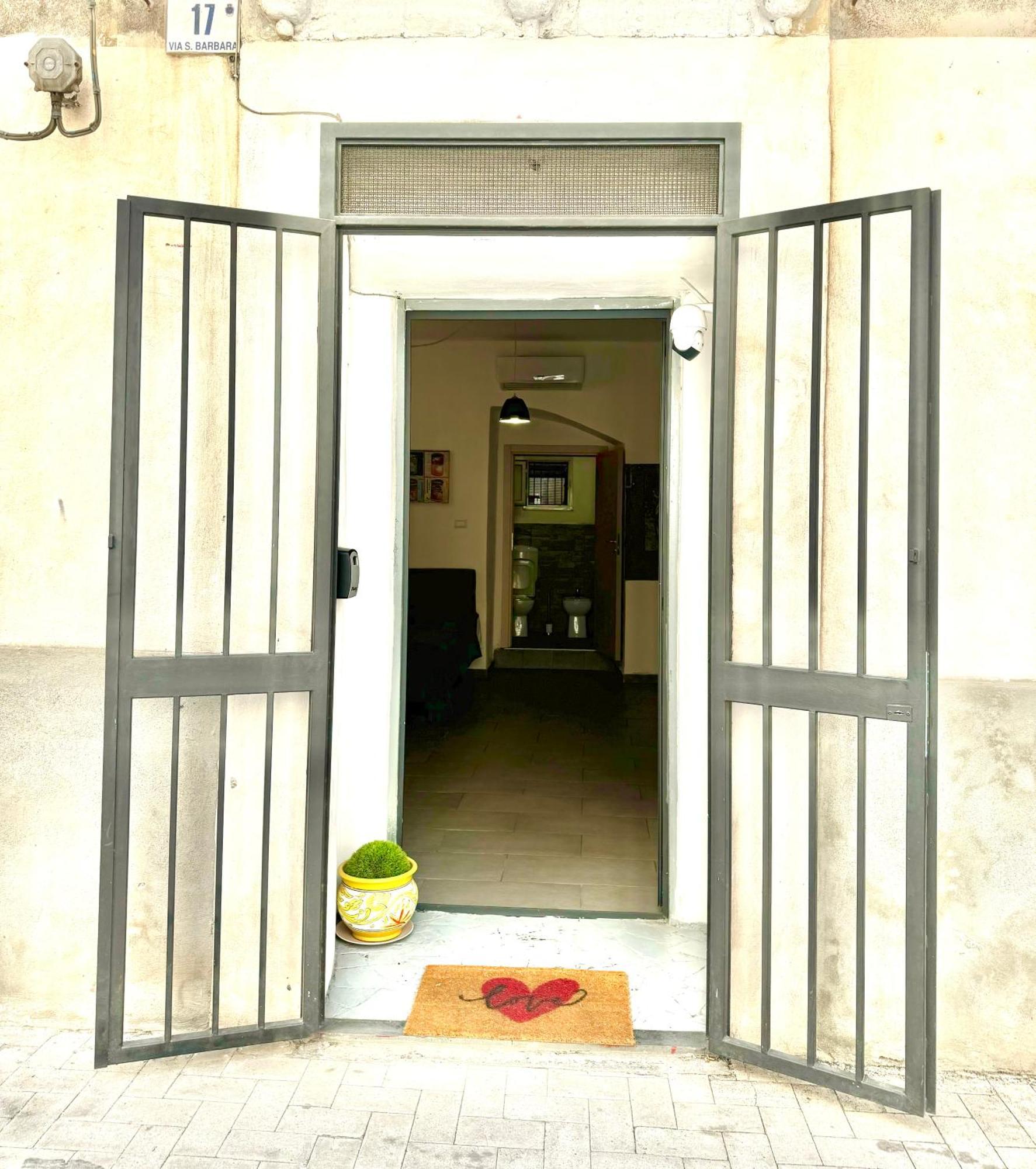 Casa Barbara 15-17 Apartment Catania Exterior photo